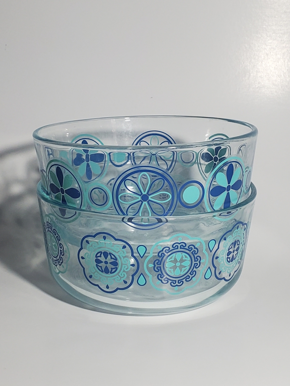 Set of Vintage Pyrex Blue Mod Flowers / Medallion Glass Serving Bowls /Same Size